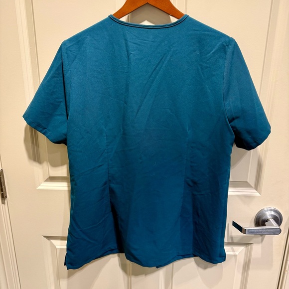 FIGS Casma Three-Pocket Scrub Top Caribbean Blue Women’s Size XL Nursing - Picture 3 of 4